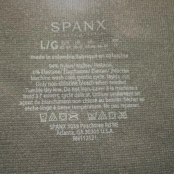 Spanx Women's Look at Me Now Seamless Leggings Camo Print Sz. Large 25" Inseam - Picture 9 of 14